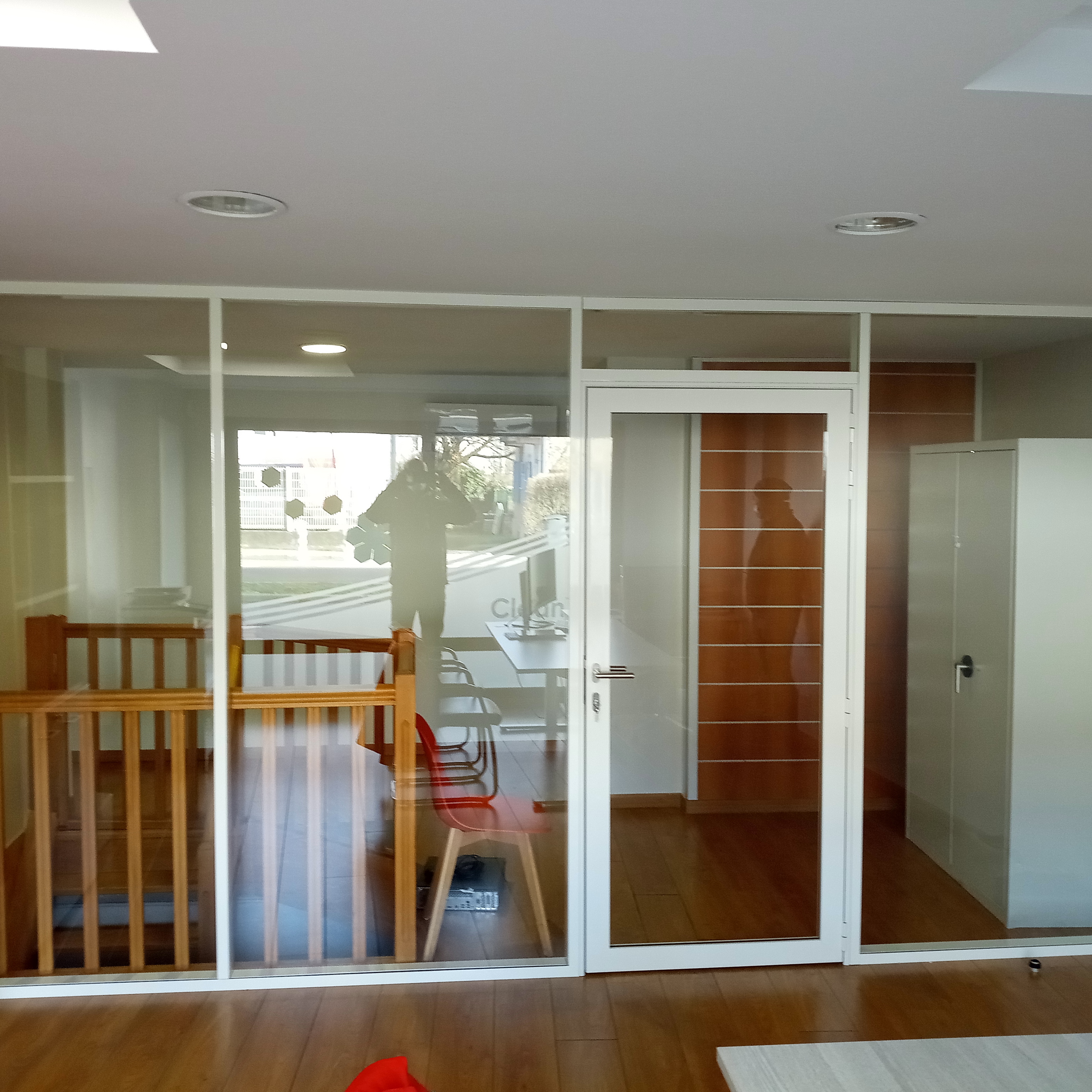 Cloison-vitrée-aluminuim